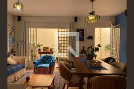 Sala de casa à venda com 4 quartos, 240m² em Vila Gomes, São Paulo