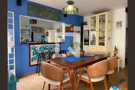Sala de casa à venda com 4 quartos, 240m² em Vila Gomes, São Paulo
