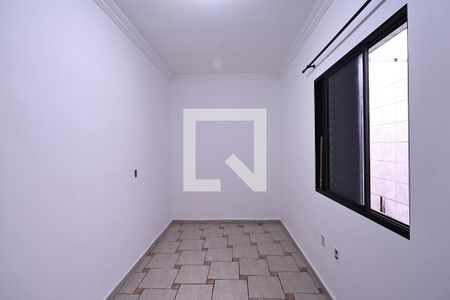 Quarto 2 de casa à venda com 3 quartos, 300m² em Parque Capuava, Santo André