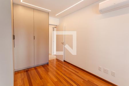 Suíte 1 de apartamento para alugar com 2 quartos, 72m² em Serra, Belo Horizonte