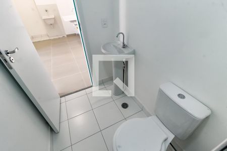 Banheiro de apartamento para alugar com 2 quartos, 33m² em Vila Andrade, São Paulo