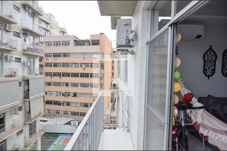 Sala de apartamento à venda com 1 quarto, 51m² em Grajaú, Rio de Janeiro