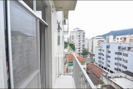 Sala de apartamento à venda com 1 quarto, 51m² em Grajaú, Rio de Janeiro