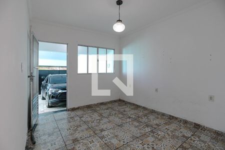 Sala de casa para alugar com 2 quartos, 110m² em Loteamento Municipal Bras Cubas, Mogi das Cruzes