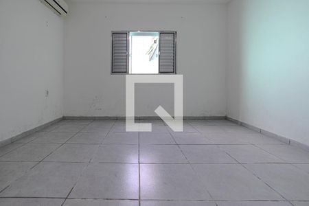 Quarto 1 - Suíte de casa para alugar com 2 quartos, 110m² em Loteamento Municipal Bras Cubas, Mogi das Cruzes