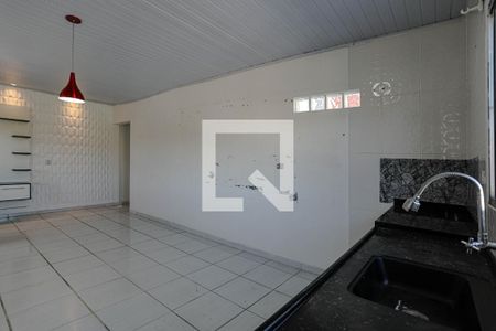 Cozinha de casa para alugar com 2 quartos, 100m² em Loteamento Municipal Bras Cubas, Mogi das Cruzes