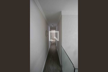 Corredor de casa de condomínio para alugar com 3 quartos, 156m² em Vila Ema, São Paulo