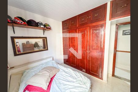 Casa à venda com 3 quartos, 273m² em Itaipu, Niterói