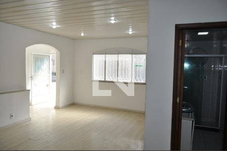 Casa de Condomínio para alugar com 2 quartos, 60m² em Quintino Bocaiúva, Rio de Janeiro