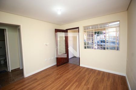 Sala de casa para alugar com 2 quartos, 120m² em Vila Lucinda, Santo André