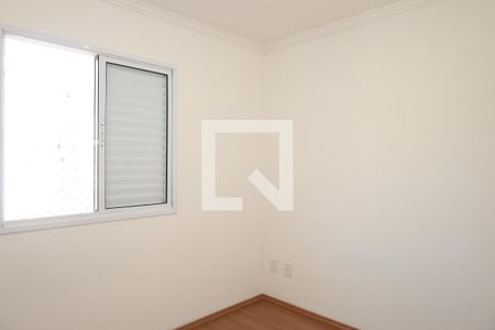 Quarto 2 de apartamento para alugar com 2 quartos, 45m² em Vila Carmosina, São Paulo