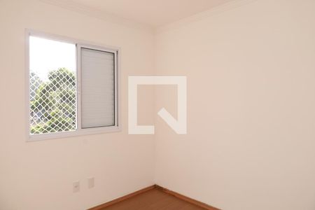 Quarto 1 de apartamento para alugar com 2 quartos, 45m² em Vila Carmosina, São Paulo
