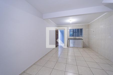 Sala/Cozinha de casa de condomínio para alugar com 2 quartos, 60m² em Vila Ré, São Paulo