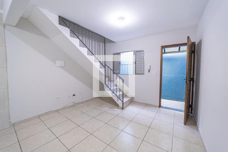 Sala/Cozinha de casa de condomínio para alugar com 2 quartos, 60m² em Vila Ré, São Paulo