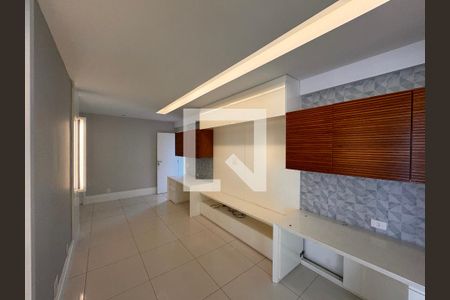 Hall Íntimo de apartamento à venda com 4 quartos, 260m² em Barra da Tijuca, Rio de Janeiro
