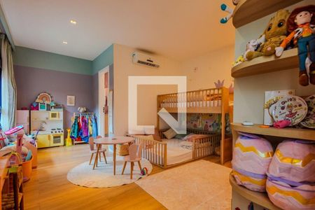 Casa à venda com 3 quartos, 400m² em Alphaville Residencial Zero, Barueri