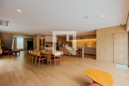 Casa à venda com 3 quartos, 400m² em Alphaville Residencial Zero, Barueri