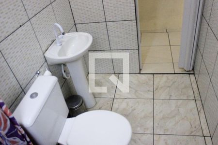 Banheiro  de casa para alugar com 1 quarto, 55m² em Parque Primavera, Guarulhos
