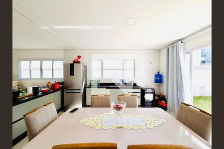 Casa de Condomínio à venda com 3 quartos, 108m² em Fazendinha, Santana de Parnaíba