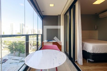 Studio - Varanda de kitnet/studio para alugar com 1 quarto, 40m² em Campo Belo, São Paulo