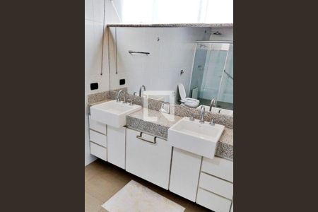 Casa à venda com 4 quartos, 685m² em Vila Ida, São Paulo