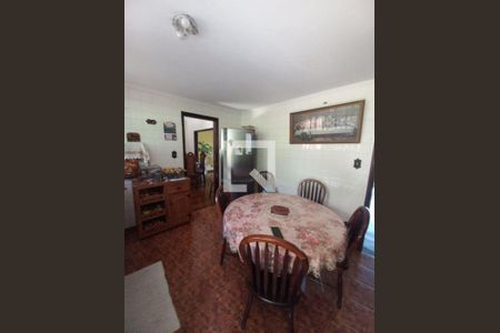 Casa à venda com 3 quartos, 1849m² em Eldorado, Diadema