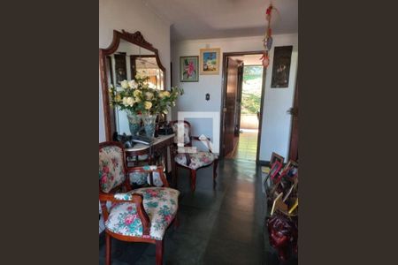 Casa à venda com 3 quartos, 1849m² em Eldorado, Diadema