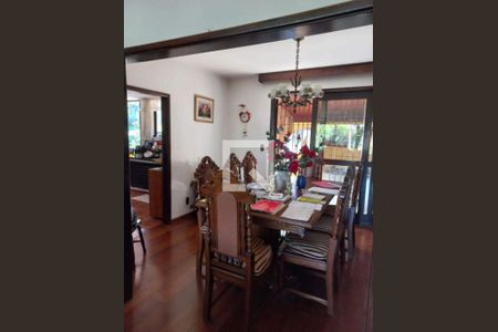 Casa à venda com 3 quartos, 1849m² em Eldorado, Diadema