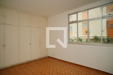 Quarto 2 de apartamento para alugar com 2 quartos, 109m² em Zacarias, Maricá
