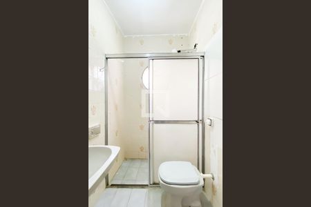 Banheiro  de casa para alugar com 1 quarto, 40m² em Vila Paranagua, São Paulo