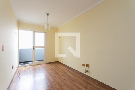 Sala  de apartamento para alugar com 2 quartos, 100m² em Vila Carmosina, São Paulo