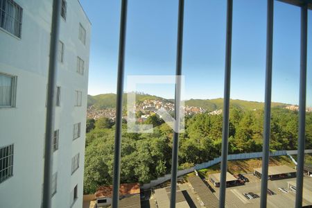 Sala  - Vista de apartamento para alugar com 2 quartos, 51m² em Santa Terezinha, São Bernardo do Campo