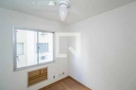 Quarto 1 de apartamento para alugar com 3 quartos, 66m² em Jardim Sulacap, Rio de Janeiro