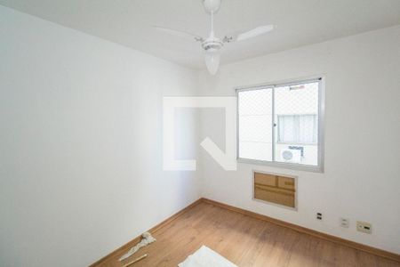 Quarto 1 de apartamento para alugar com 3 quartos, 66m² em Jardim Sulacap, Rio de Janeiro