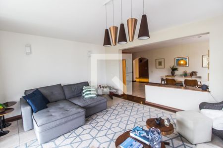 Sala  de casa de condomínio à venda com 5 quartos, 426m² em Alphaville, Santana de Parnaíba