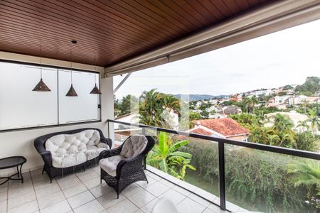 Sala  de casa de condomínio à venda com 5 quartos, 426m² em Alphaville, Santana de Parnaíba