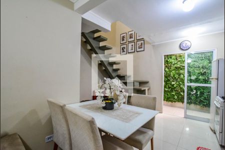 Sala/Cozinha de casa à venda com 3 quartos, 64m² em Parque Erasmo Assunção, Santo André