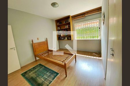 Casa à venda com 3 quartos, 468m² em Alto de Pinheiros, São Paulo
