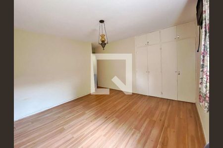 Casa à venda com 3 quartos, 468m² em Alto de Pinheiros, São Paulo