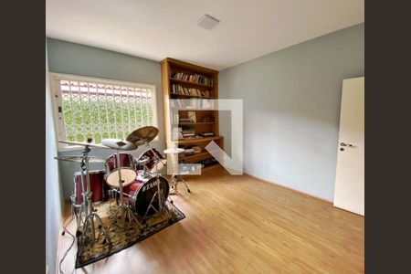 Casa à venda com 3 quartos, 468m² em Alto de Pinheiros, São Paulo