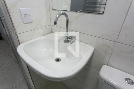 Lavabo de casa para alugar com 3 quartos, 240m² em Vila Granada, São Paulo