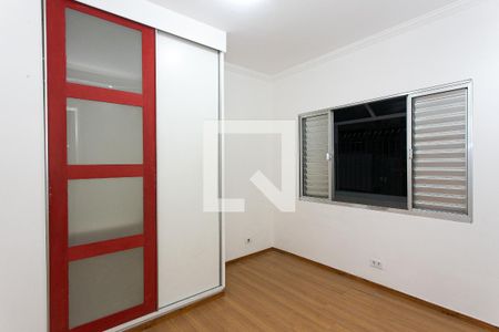 Quarto 1 de casa para alugar com 3 quartos, 240m² em Vila Granada, São Paulo