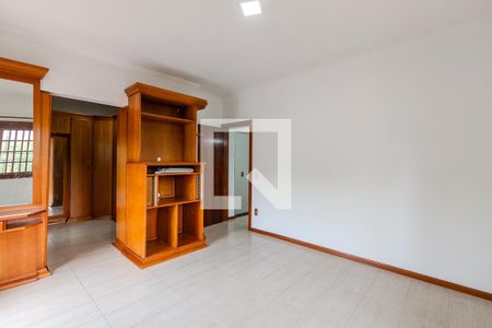 Suíte de casa à venda com 4 quartos, 260m² em Teresópolis, Porto Alegre