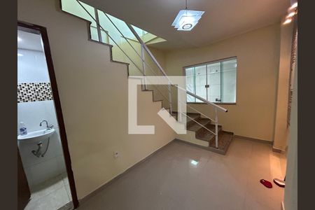 Casa para alugar com 4 quartos, 140m² em Anchieta, Nilópolis