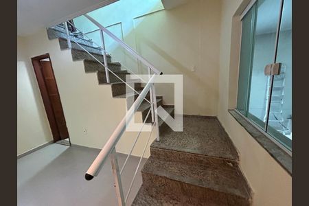 Casa para alugar com 4 quartos, 140m² em Anchieta, Nilópolis
