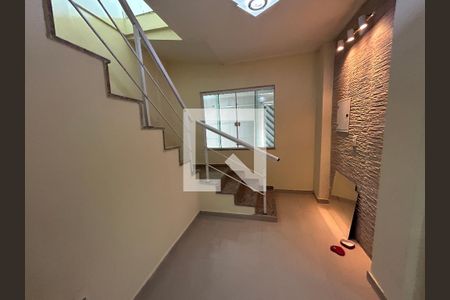 Casa para alugar com 4 quartos, 140m² em Anchieta, Nilópolis
