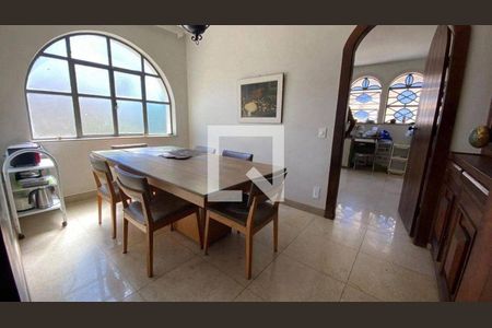 Casa à venda com 4 quartos, 650m² em Mangabeiras, Belo Horizonte