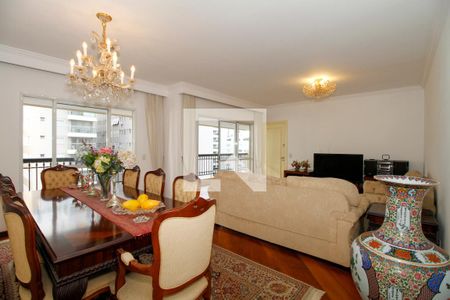 Sala de Estar e Jantar de apartamento à venda com 4 quartos, 160m² em Jardim Paulista, São Paulo