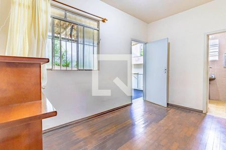 Casa à venda com 2 quartos, 162m² em São Pedro, Belo Horizonte