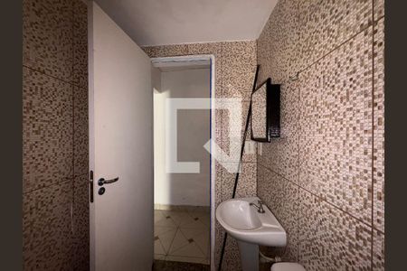 Banheiro de casa para alugar com 1 quarto, 40m² em Sítio Morro Grande, São Paulo